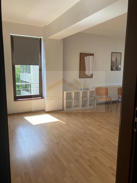 Cladire 995 mp. Activitati educationale, medicale sau birouri